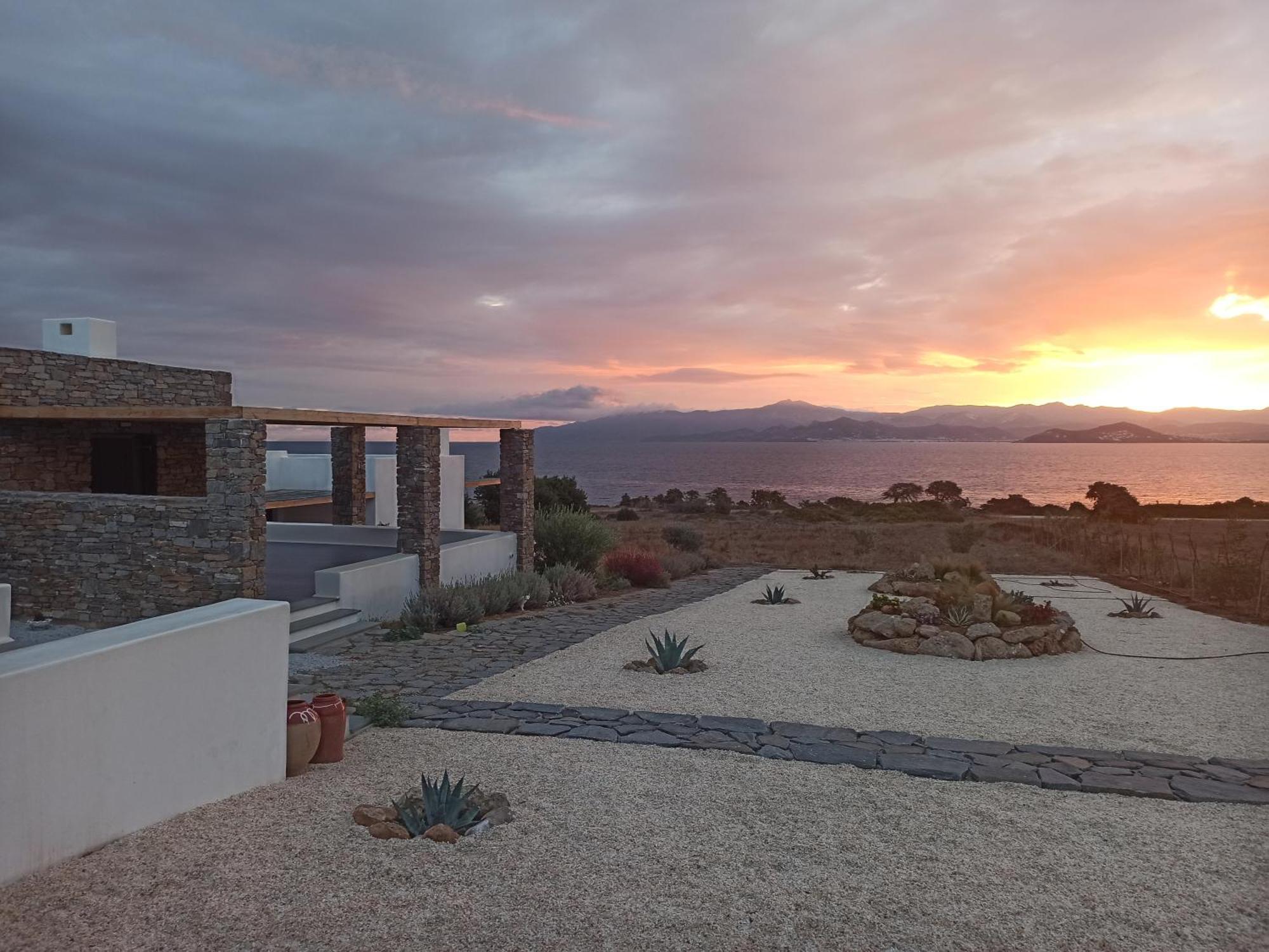 الشقق الفندقية أمبيلاسفي  Vastblue Of Paros المظهر الخارجي الصورة